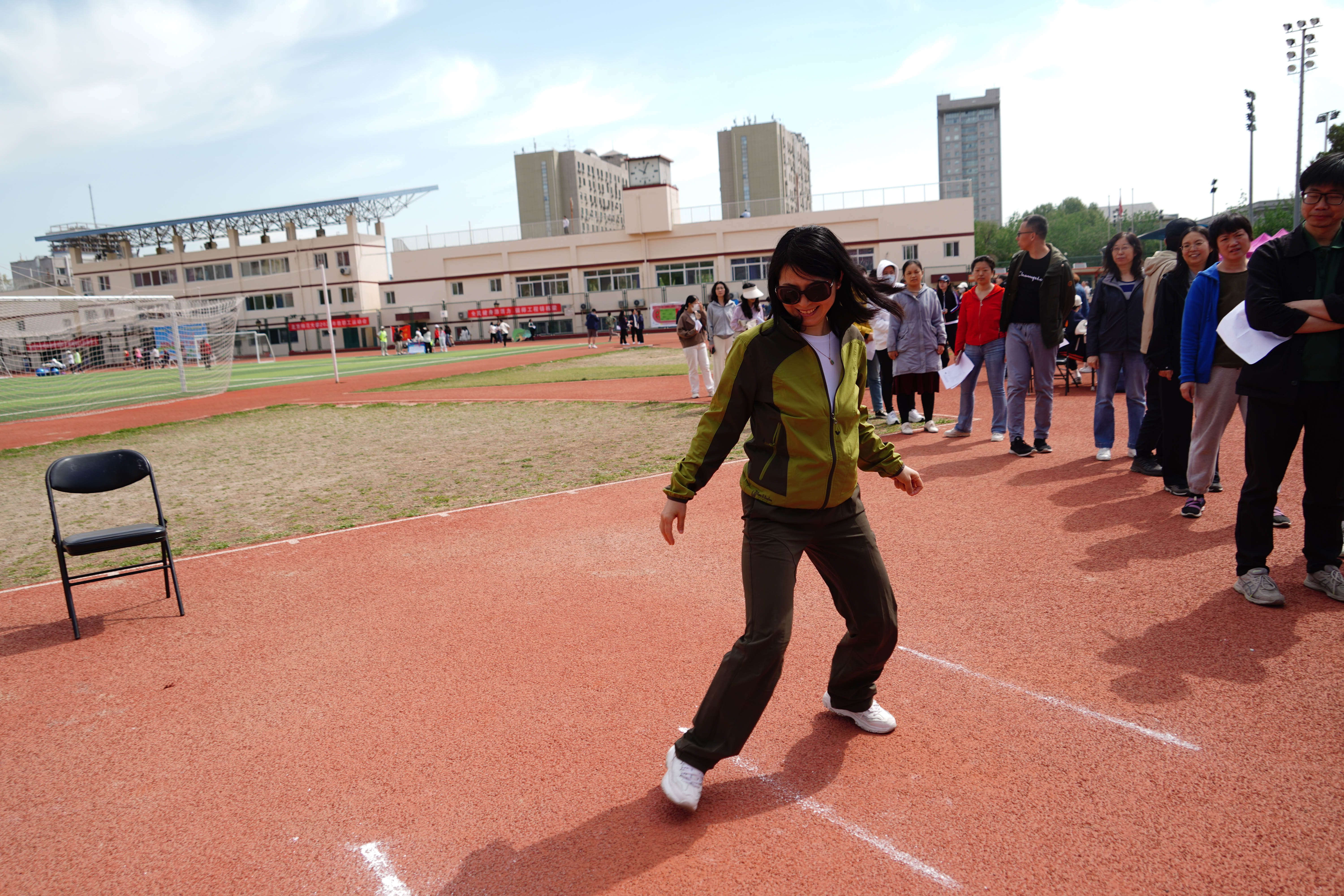物理与天文学院-7.jpg