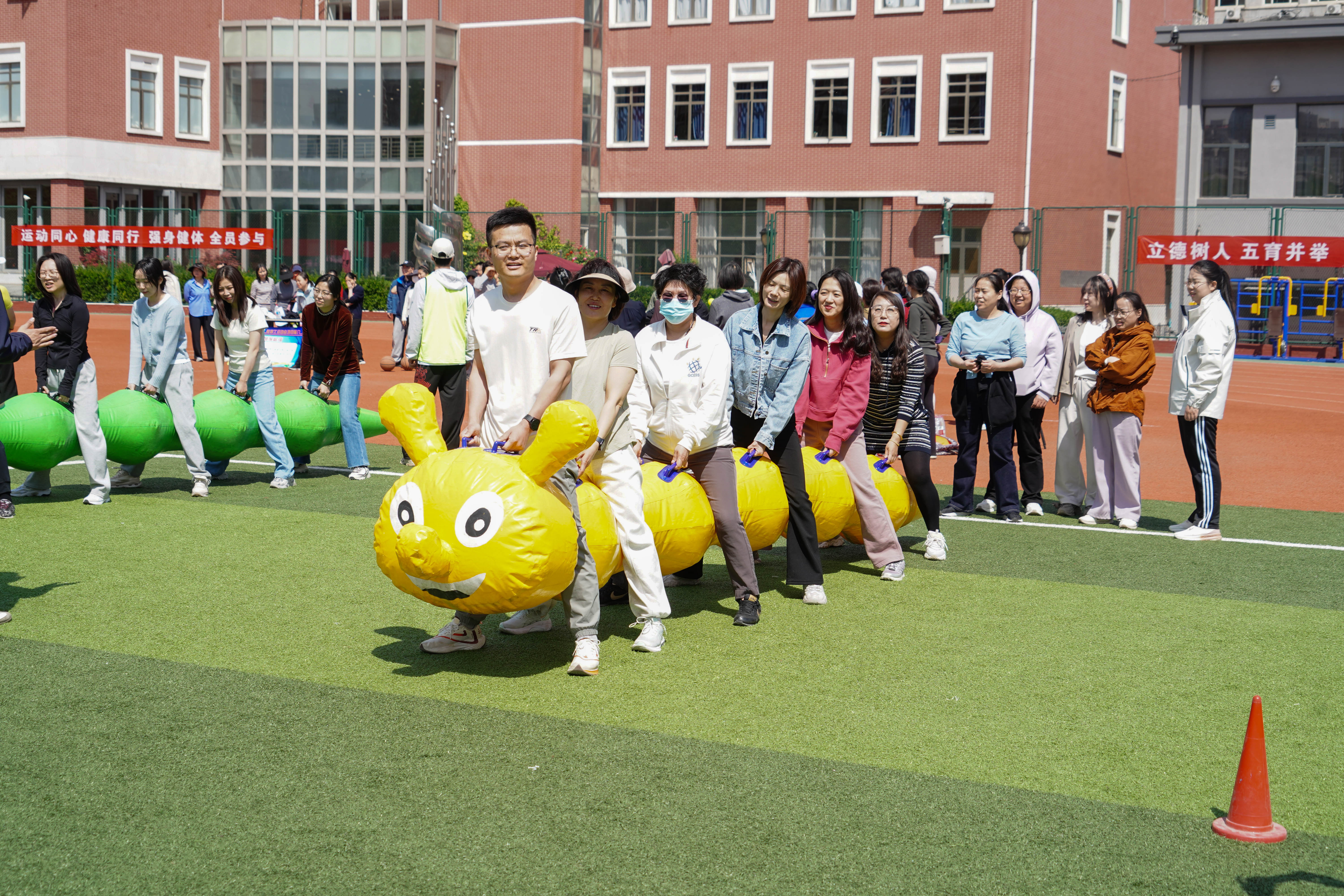 物理与天文学院-17.jpg